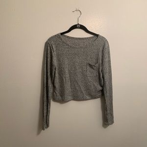 Long sleeve crop top